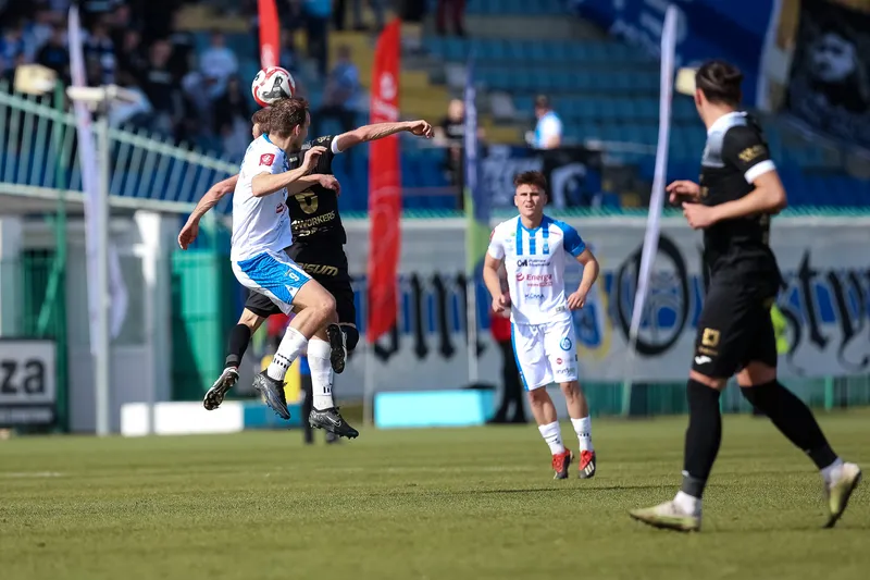 Stomil Olsztyn - Hutnik (44)