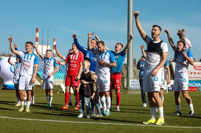 Stomil Olsztyn - Hutnik (82)