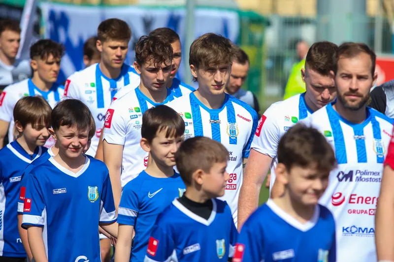 Stomil Olsztyn - Hutnik (100)