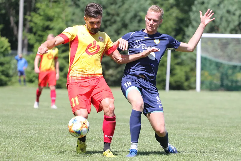 018