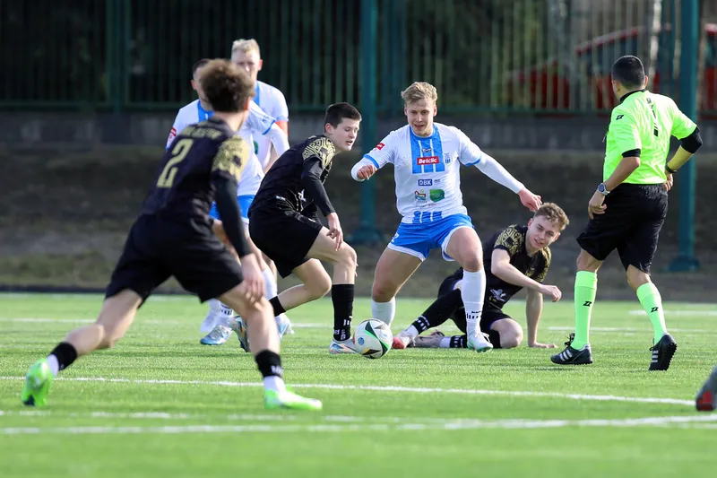 Stomil Olsztyn wygrał 4:0 ze Stomilem II Olsztyn