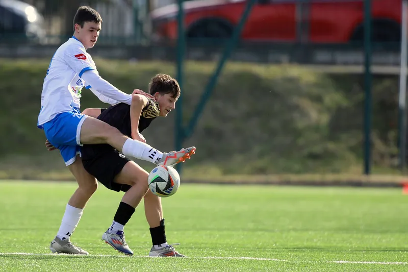 Stomil Olsztyn wygrał 4:0 ze Stomilem II Olsztyn