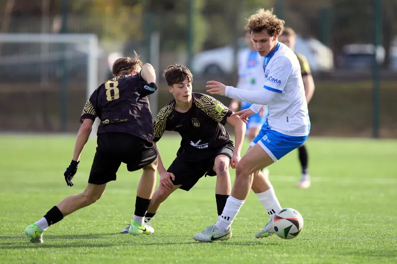Stomil Olsztyn wygrał 4:0 ze Stomilem II Olsztyn