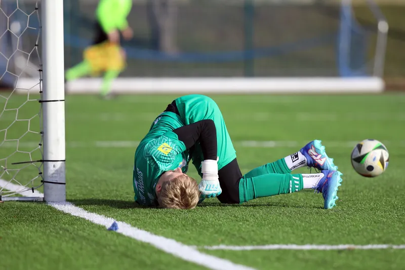 Stomil Olsztyn wygrał 4:0 ze Stomilem II Olsztyn