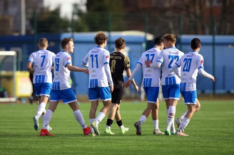 Stomil Olsztyn wygrał 4:0 ze Stomilem II Olsztyn