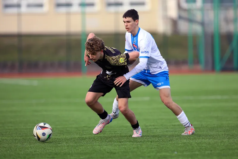 Stomil Olsztyn wygrał 4:0 ze Stomilem II Olsztyn