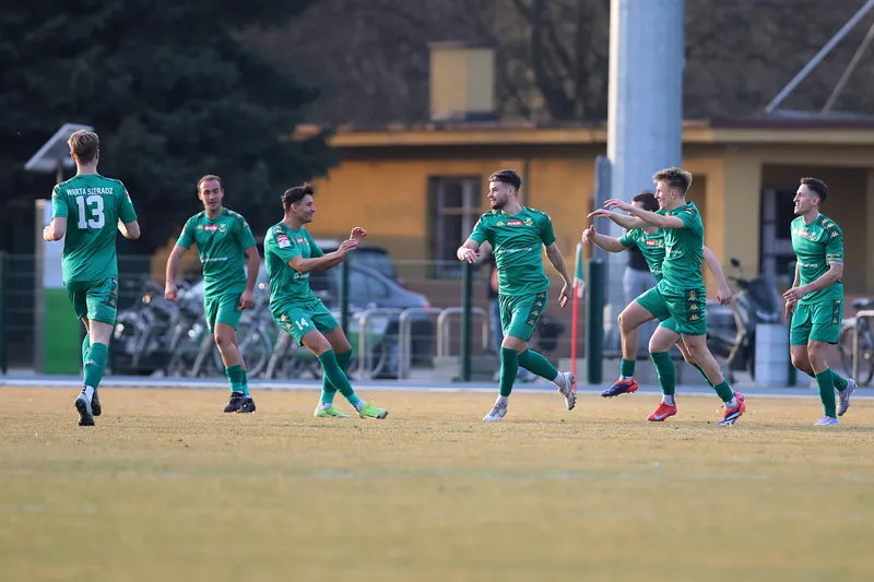 Fotorelacja z meczu Warta Sieradz - Stomil Olsztyn 1:0