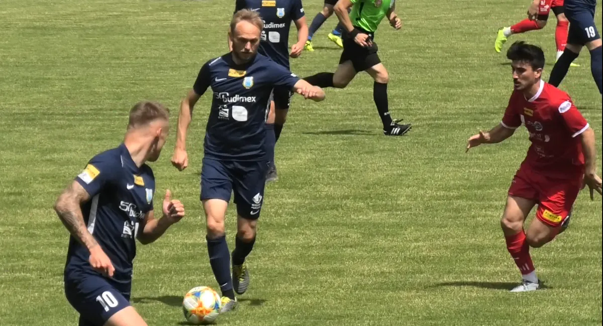 Grzegorz Lech: - Ciężka praca odpłaci się w lidze