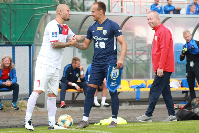 011