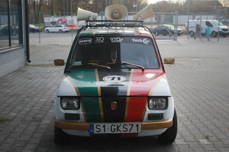 001b