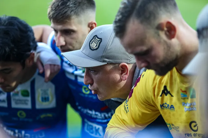 Sokół Ostróda - Stomil Olsztyn [ZDJĘCIA] — zdjęcie 21