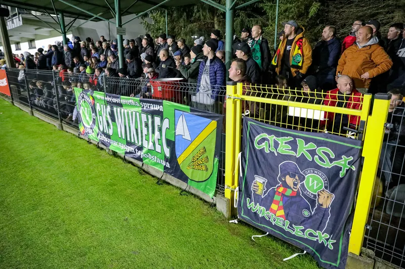 GKS Wikielec - Stomil Olsztyn [FOTORELACJA] — zdjęcie 18