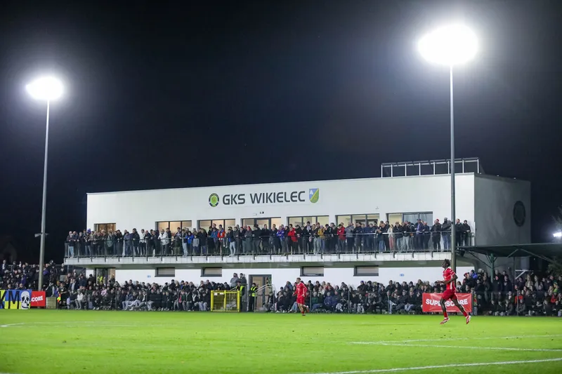 GKS Wikielec - Stomil Olsztyn [FOTORELACJA] — zdjęcie 33