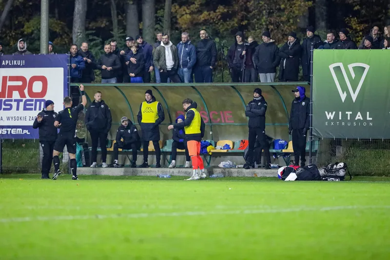 GKS Wikielec - Stomil Olsztyn [FOTORELACJA] — zdjęcie 85