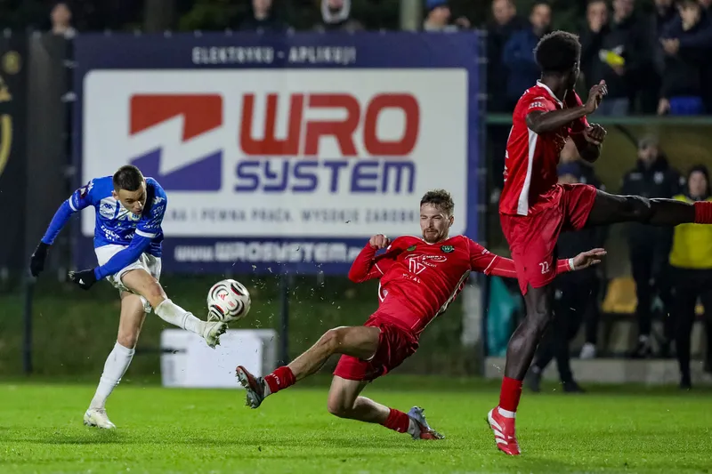 GKS Wikielec - Stomil Olsztyn [FOTORELACJA] — zdjęcie 91