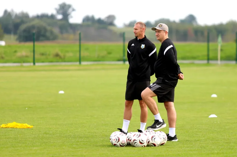 Fotorelacja z meczu LZS Frednowy – Stomil Olsztyn 0:11